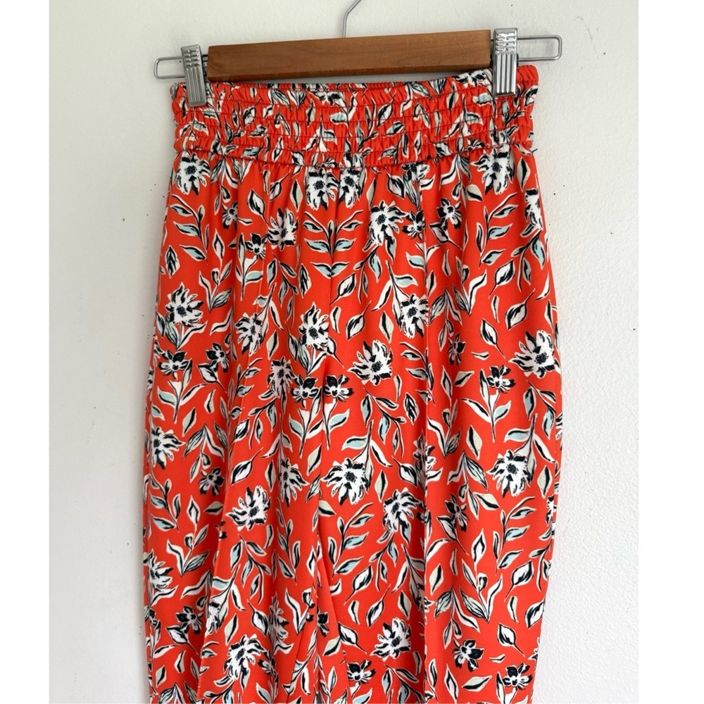 Alice + Olivia Tokyo High-Tech Floral Joggers in Orange - Picture 4 of 7